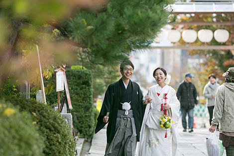 ＜家族・少人数ウェディング＞ 善光寺大勧進式で厳かな誓いのシーンを