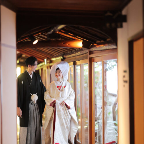 ＜アットホームウェディング＞所縁のある場所とコーディネートでつくる おふたりならではの1日