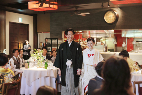 ＜アットホームウェディング＞所縁のある場所とコーディネートでつくる おふたりならではの1日