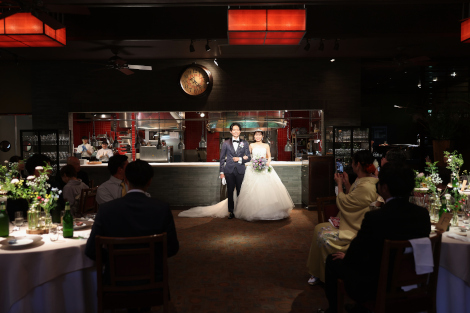 ＜アットホームウェディング＞所縁のある場所とコーディネートでつくる おふたりならではの1日